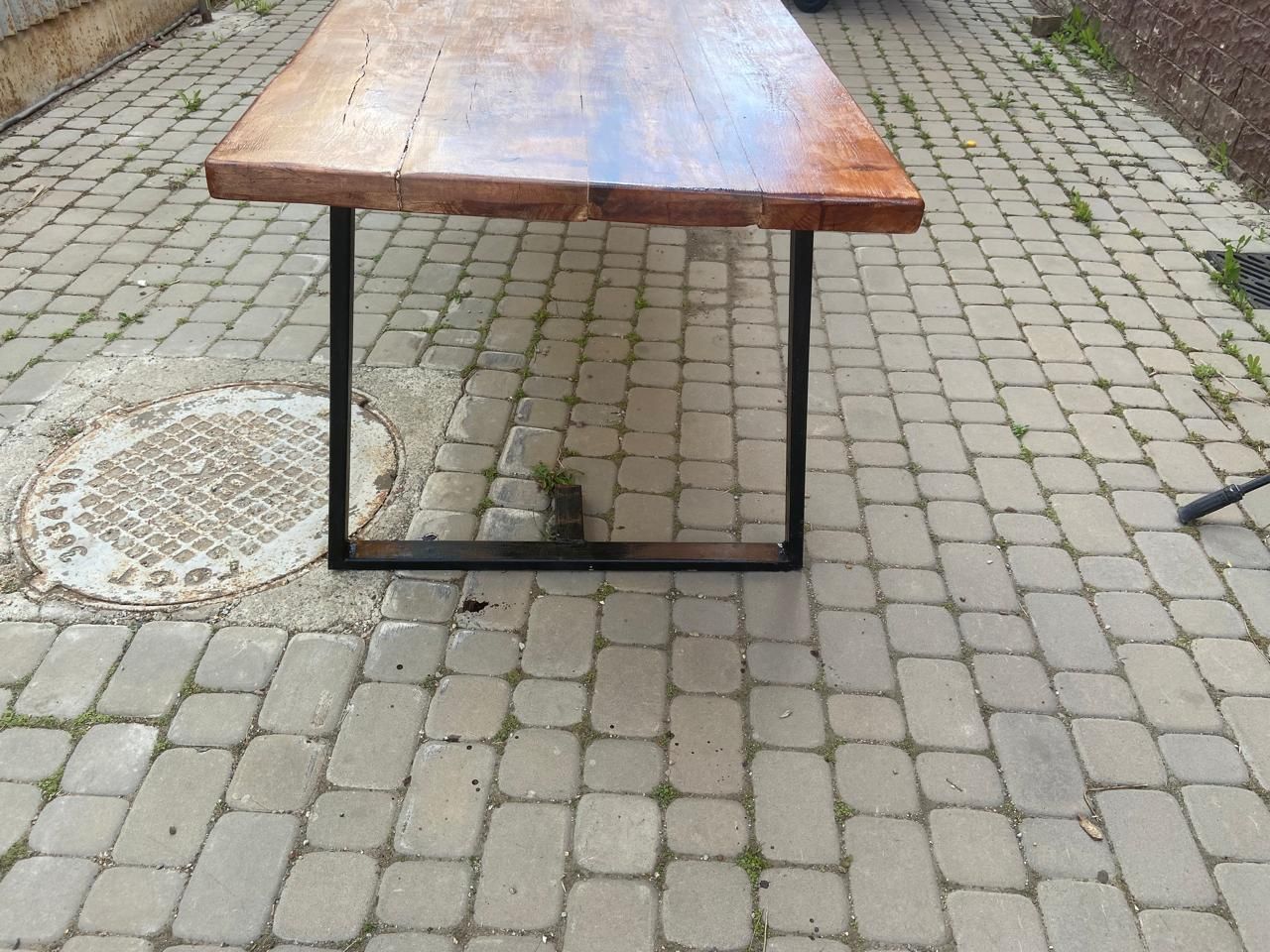 Продам стол из дерева