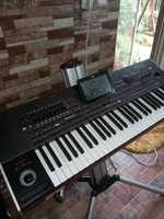 Vând  korg pa4 x .61 keis