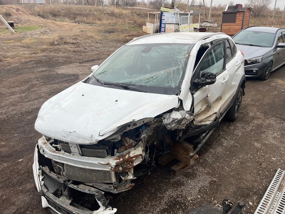 Продам по запчастям Lada Xray
