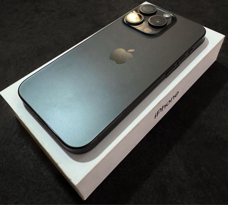 Iphone 15 Pro -128 GB  87% Black Titanium Emag