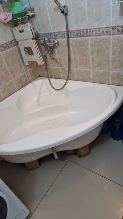 Сантехника, джакузи угловая