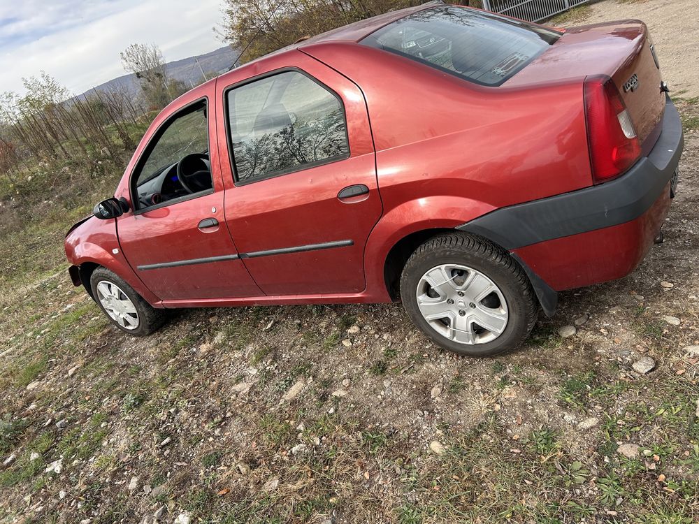 Dezmembrez Dacia Logan 1.5 dci E4