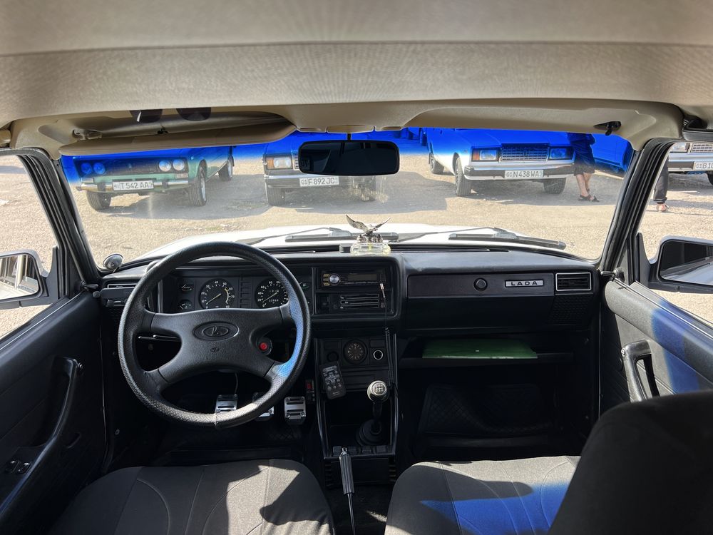 lada vaz 2107 srochna sotiladi