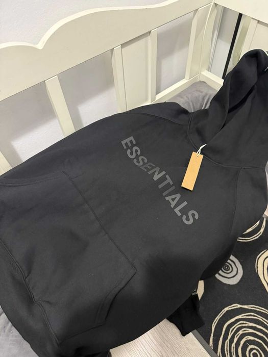 Fear of God Essentials – hoodie, gros și confortabil