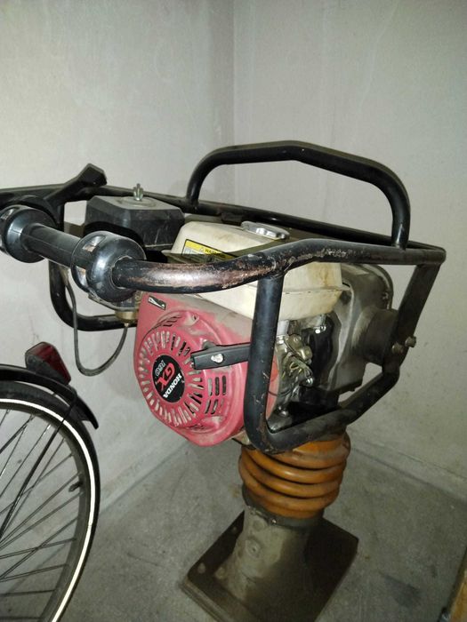 Compactor Honda RM80