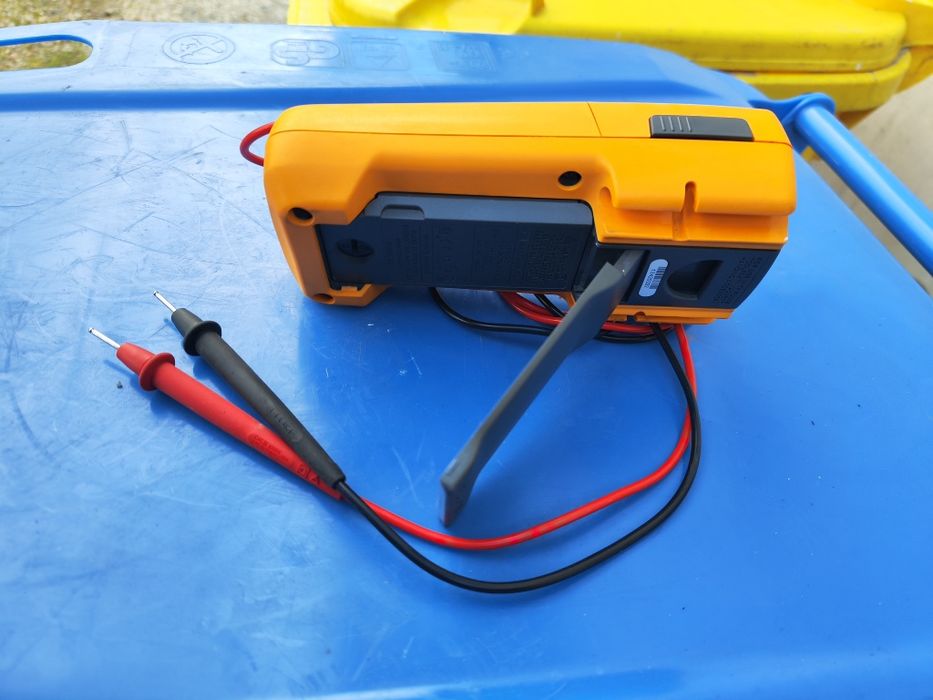 Fluke  233 ecran detașabil