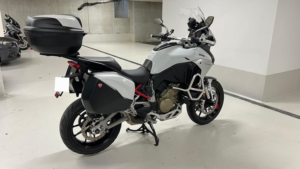 Ducati Multistrada V4S travel&radar + topcase 06.2022