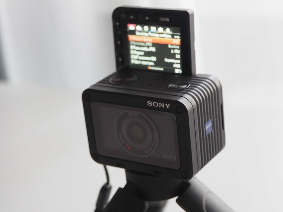 Компактная защищенная камера Sony RX0 II
