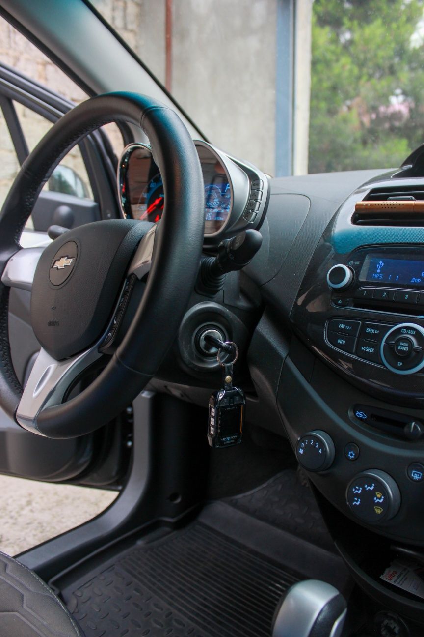 Chevrolet Spark 2020 1,2L 4 pos. automatic. 45000 km.