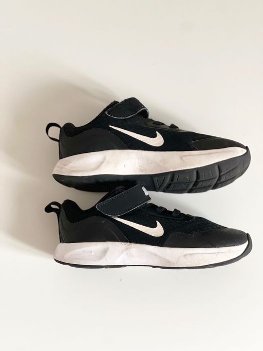 Vand sneakers Nike, pentru copii, marime 27