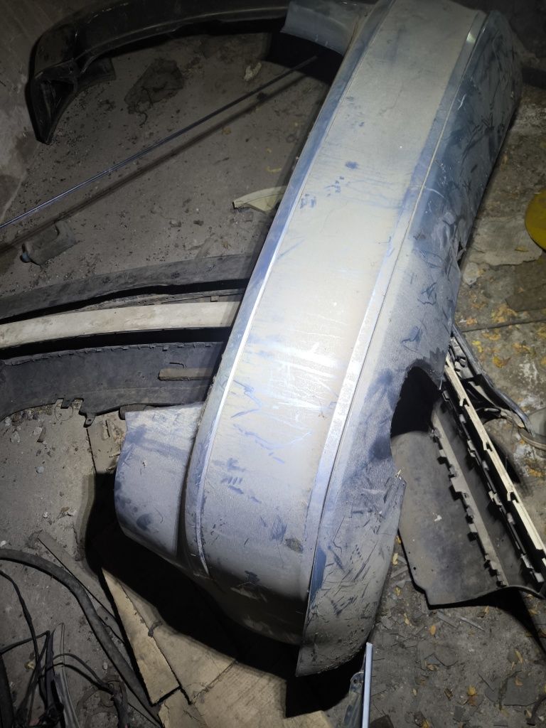 Различни цветове задна броня A3 8P 4вр