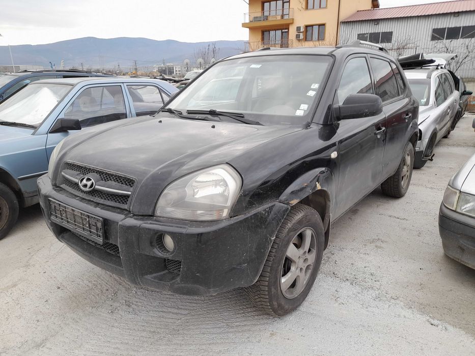 На части! Hyundai Tucson 2.0i 16V 4WD
