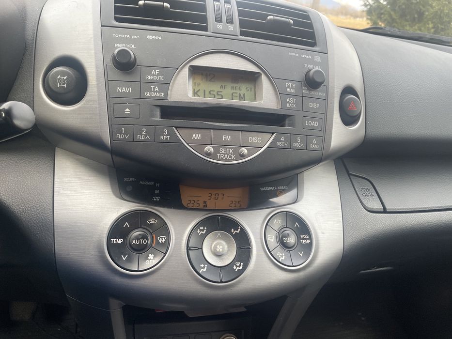 Toyota rav 4 an fabricatie 2006 decembrie