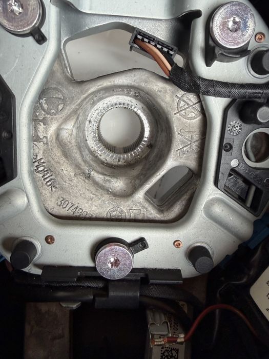 Volan M pachet cu padele original LCI BMW F10 F11 F07 F01 F02 F06