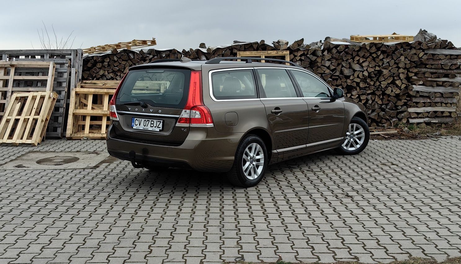 Volvo V70 T4 2014 1.6 benzina 180 cp