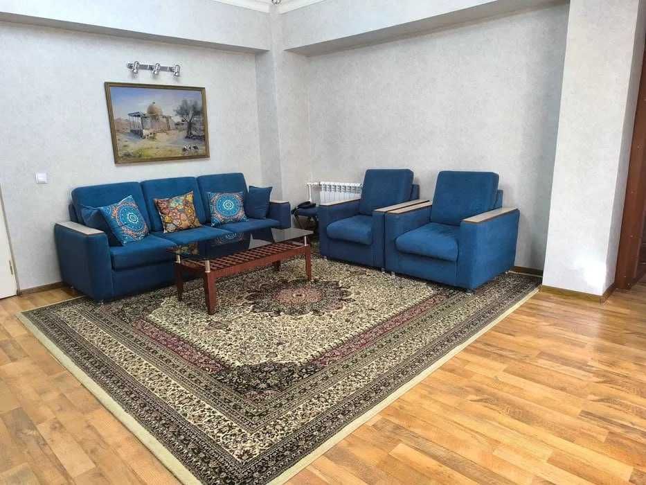 R4 Сдаётся квартира 2/6/9 на Мирабадский ЦУМ!