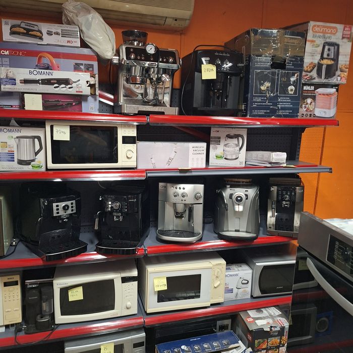 Делонги Магнифика S кафе машина - гаранция 6 месеца