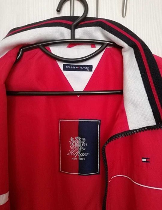 Geaca originala Tommy Hilfiger barbati L