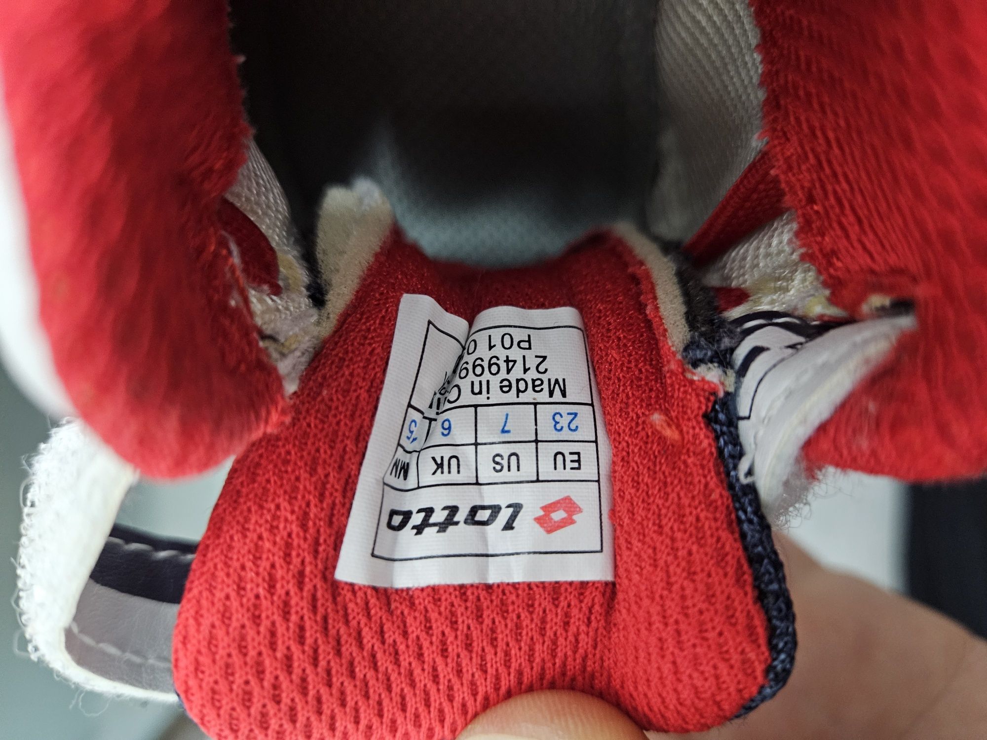 Pantofi bebelusi Nike, mărime 23.5, adidași, încălțăminte