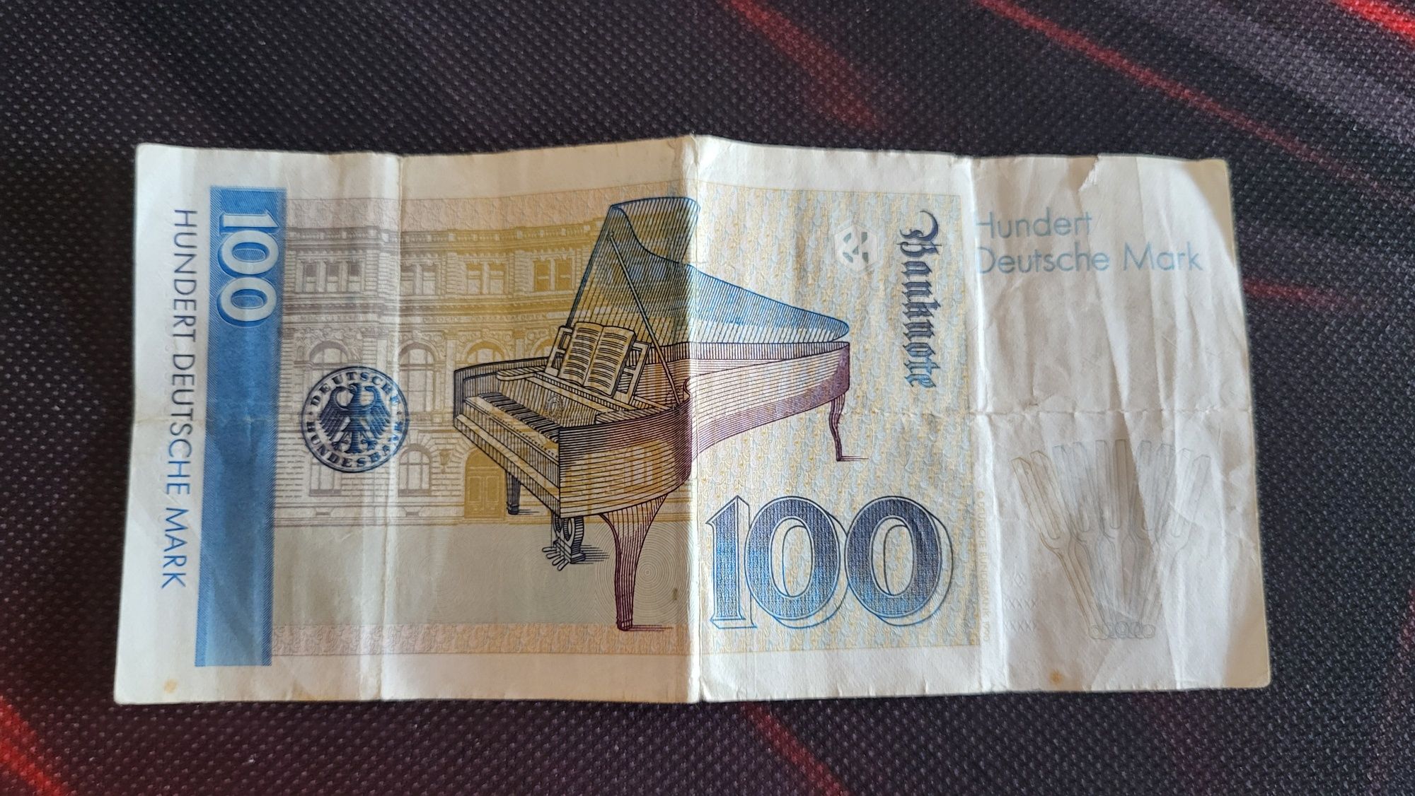 Продаётся 100ка немецкая 1991 года.