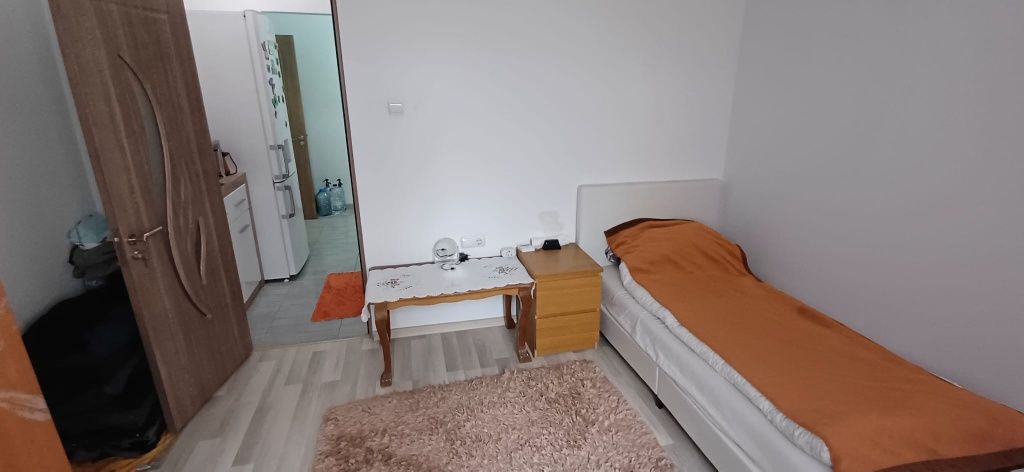 Vând apartament in Motru