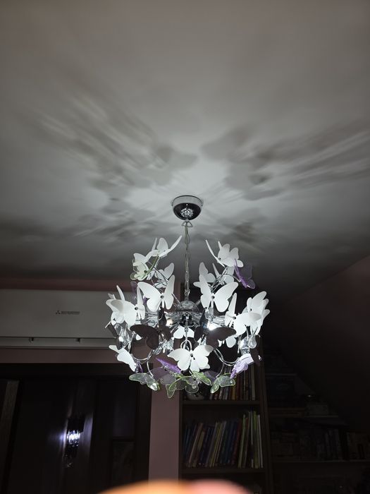 Полилей с пеперуди