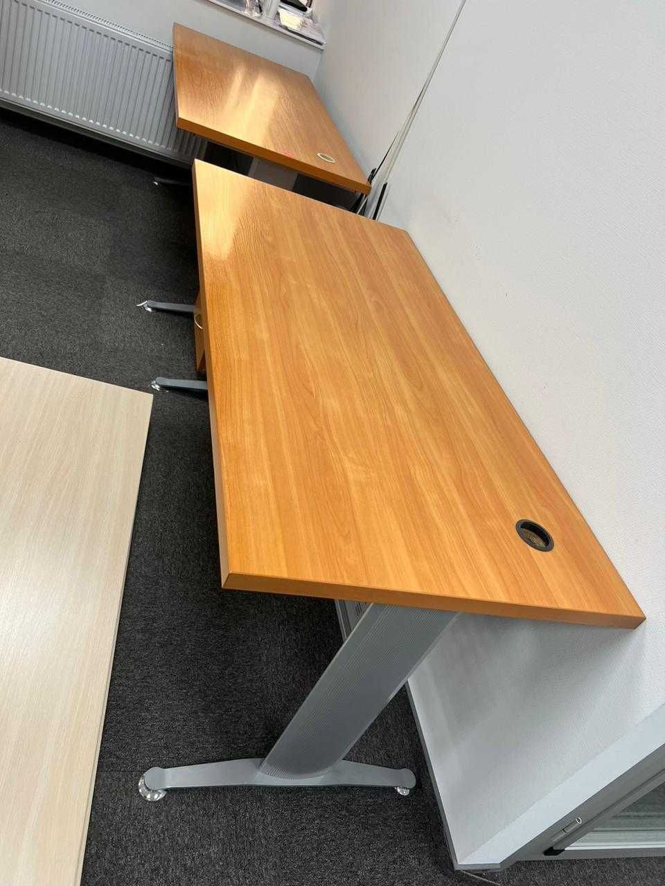 Компьютерный стол. Офисная мебель.