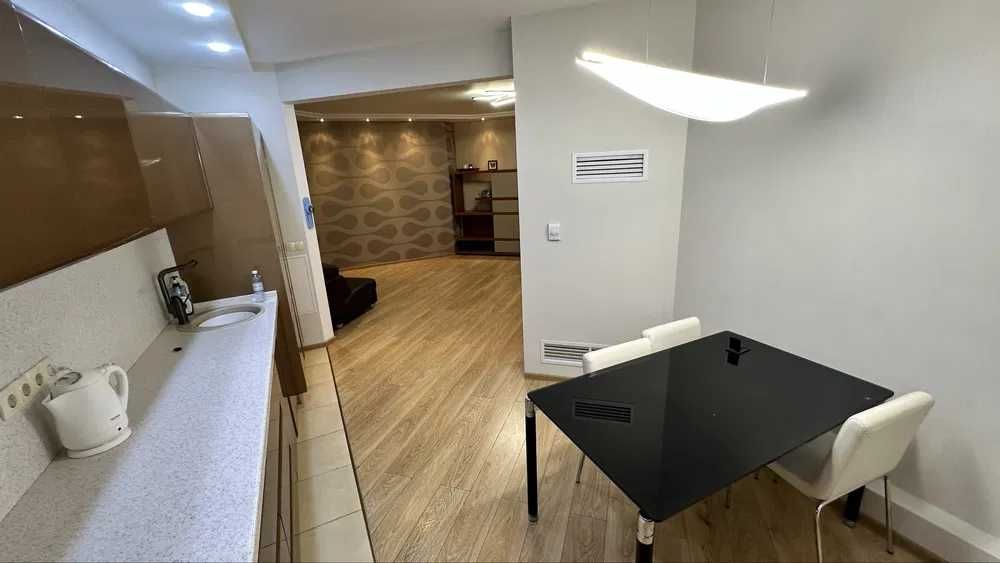 Срочно сдам 2х комнатную квартиру на ц5 с дорогим ремонтом  894*