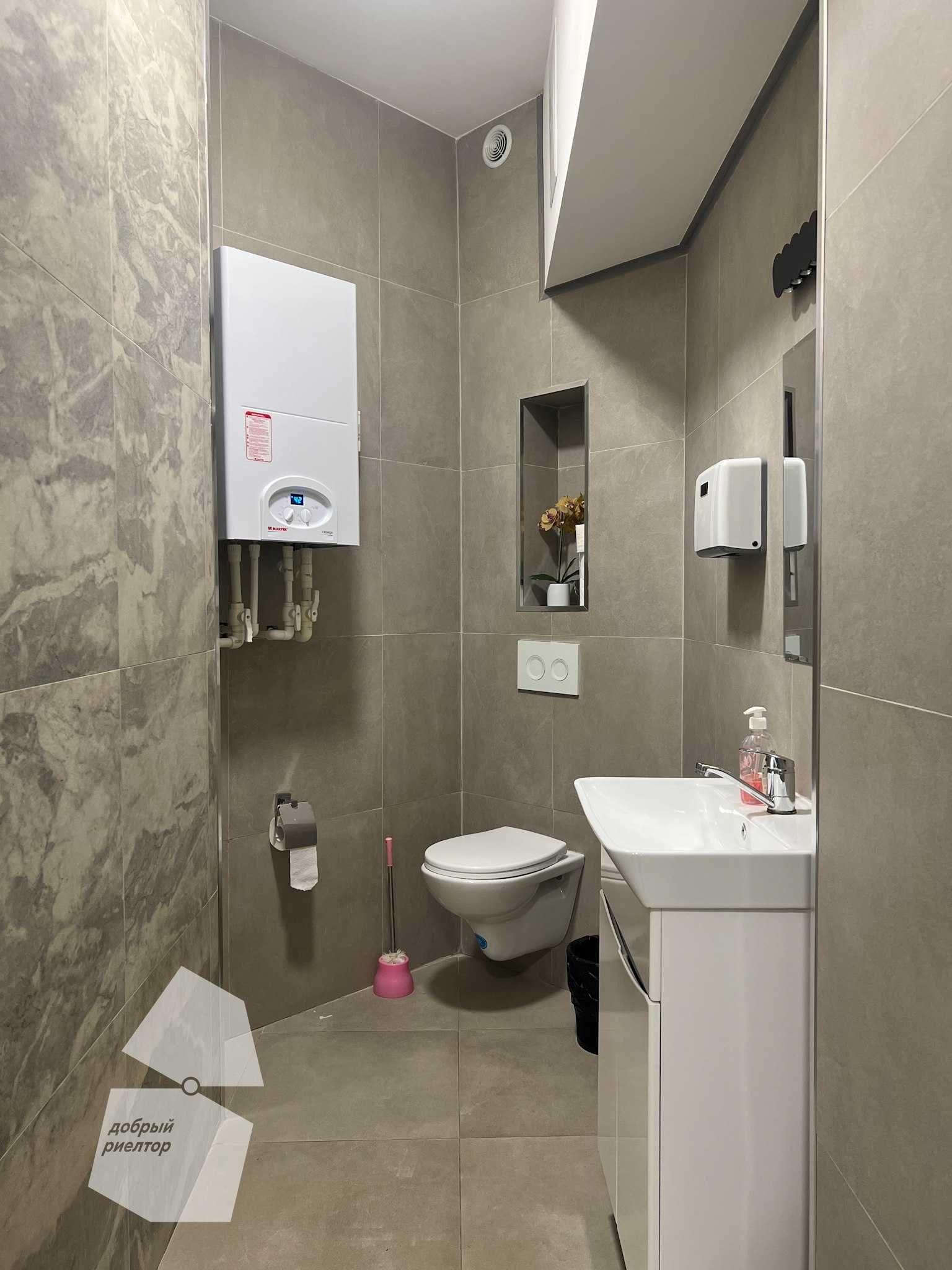 (Добрый) Алайский ЖК Амир Темур, 145 м², 3 ком, Цокольный этаж