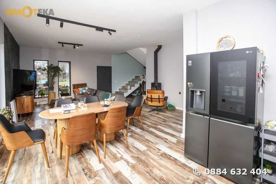Продава се Къща в с. Вакарел, Област София-област - 287 кв.м за 1290 €/кв.м - Снимка #3