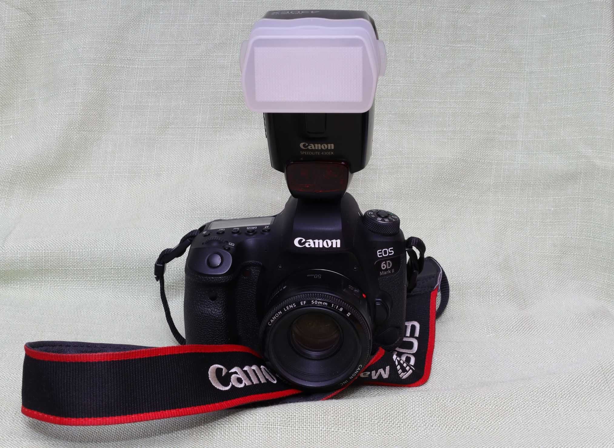 Vând aparat de fotografiat Canon 6D