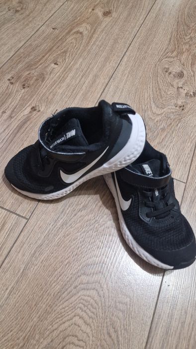 Оригинални маратонки Найк 28,5 номер