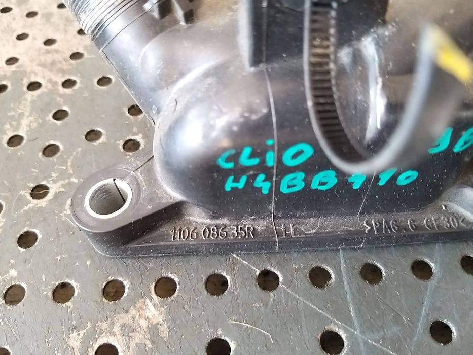 Carcasa termostat 0.9 b renault clio 4 110608635r