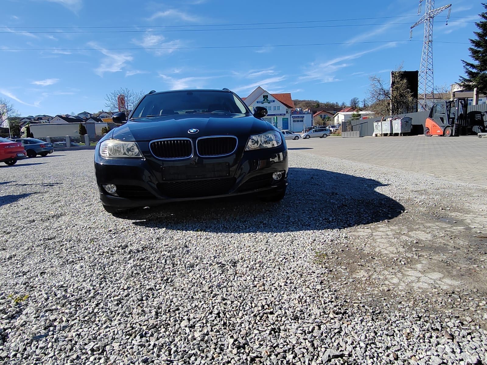 Vând BMW 318i Touring