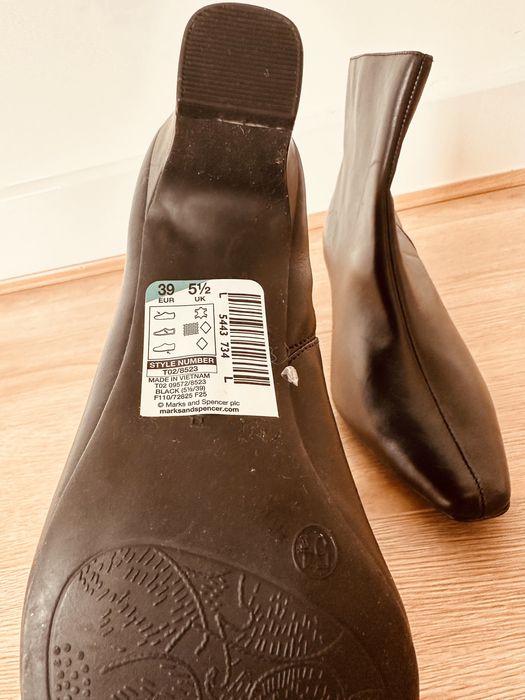 Ghete Marks & Spencer Piele Naturala