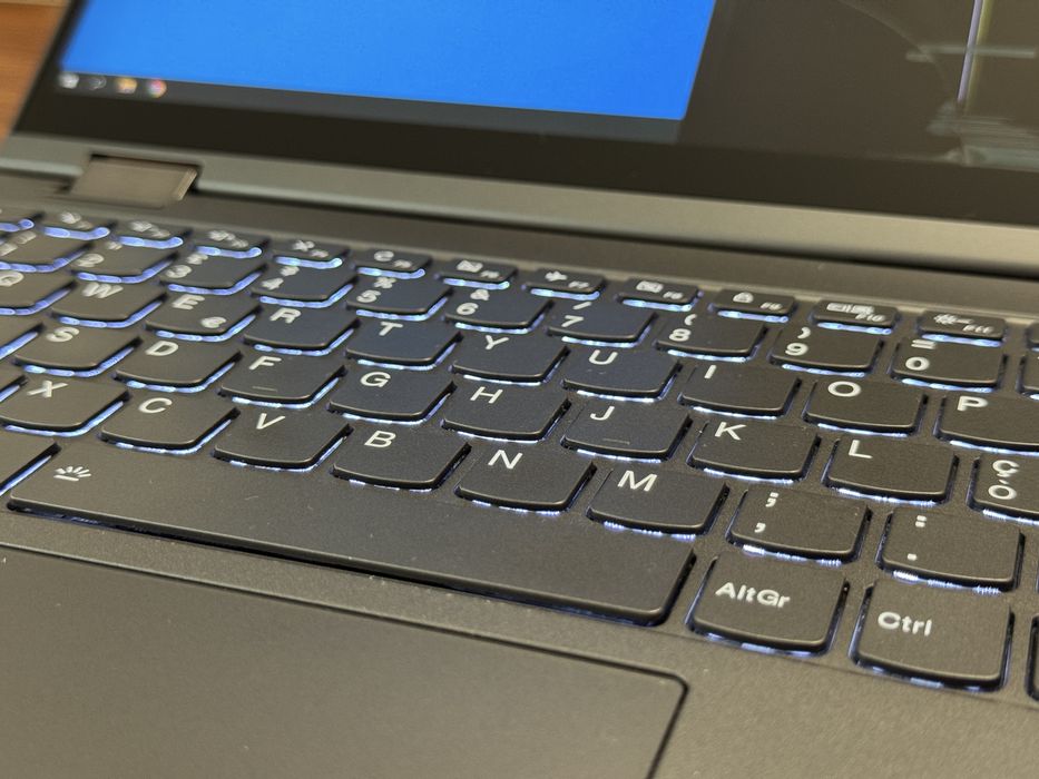 Laptop 2-în-1 Lenovo Yoga C640-13IML – Core i5 • 8 GB RAM • 512 GB SSD