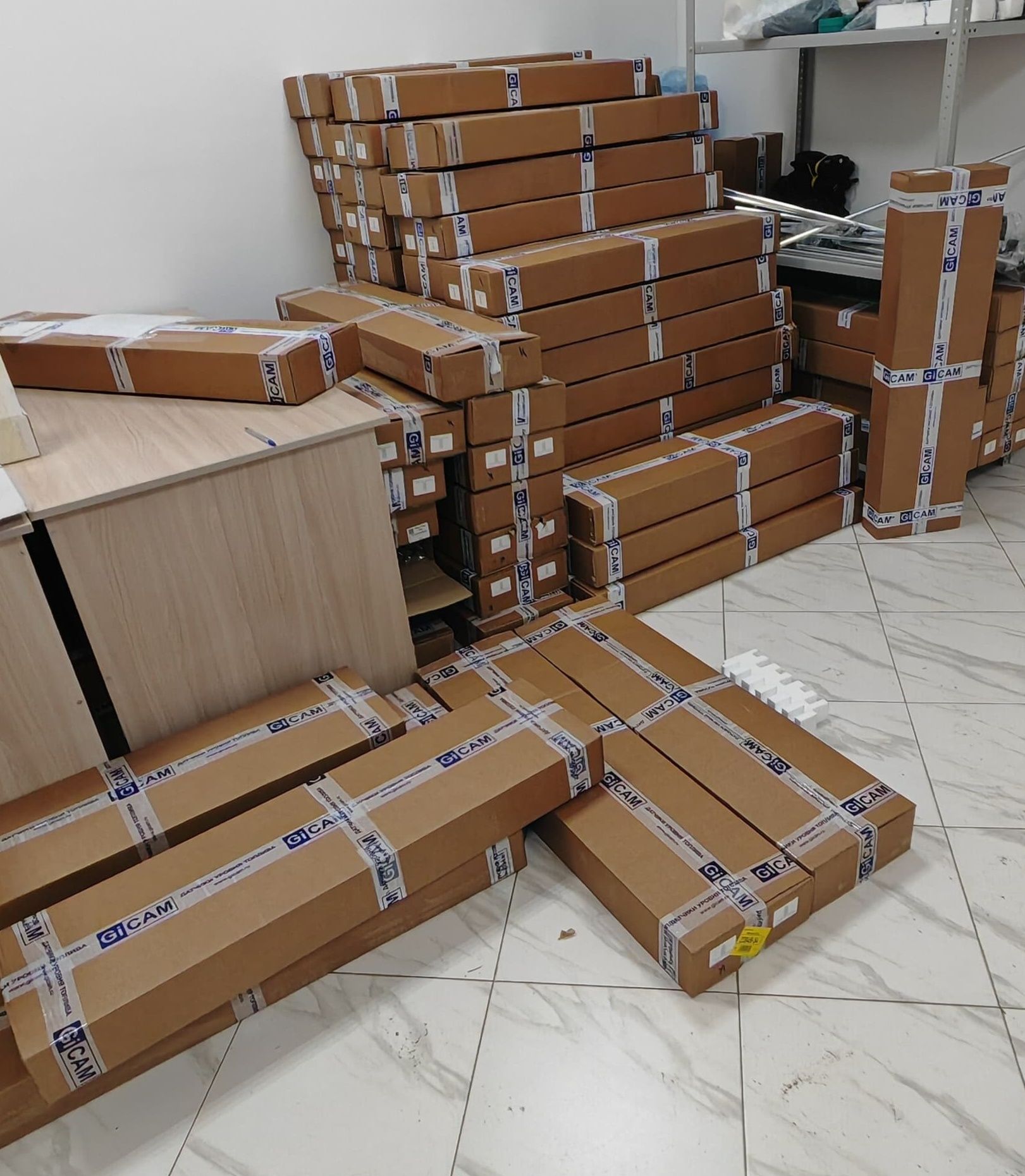 Датчик уровня топлива TD-BLE с установкой. Сливы, заправки, расход