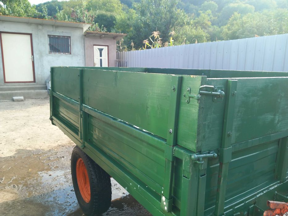 Remorca pasquali basculabila