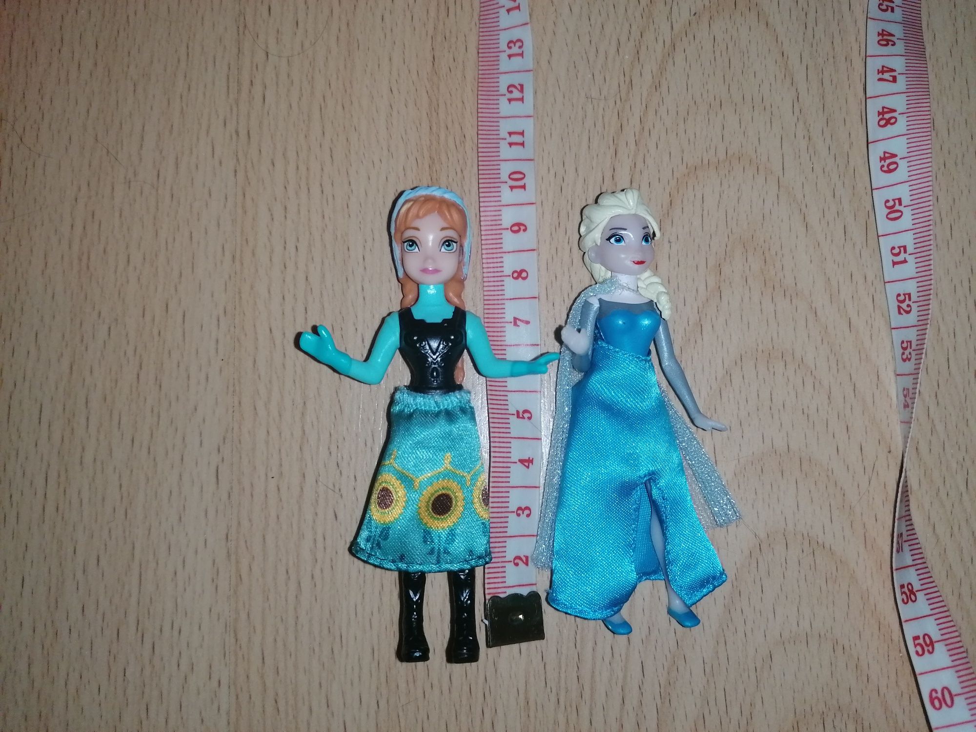 Elsa Frozen sanie cu figurine