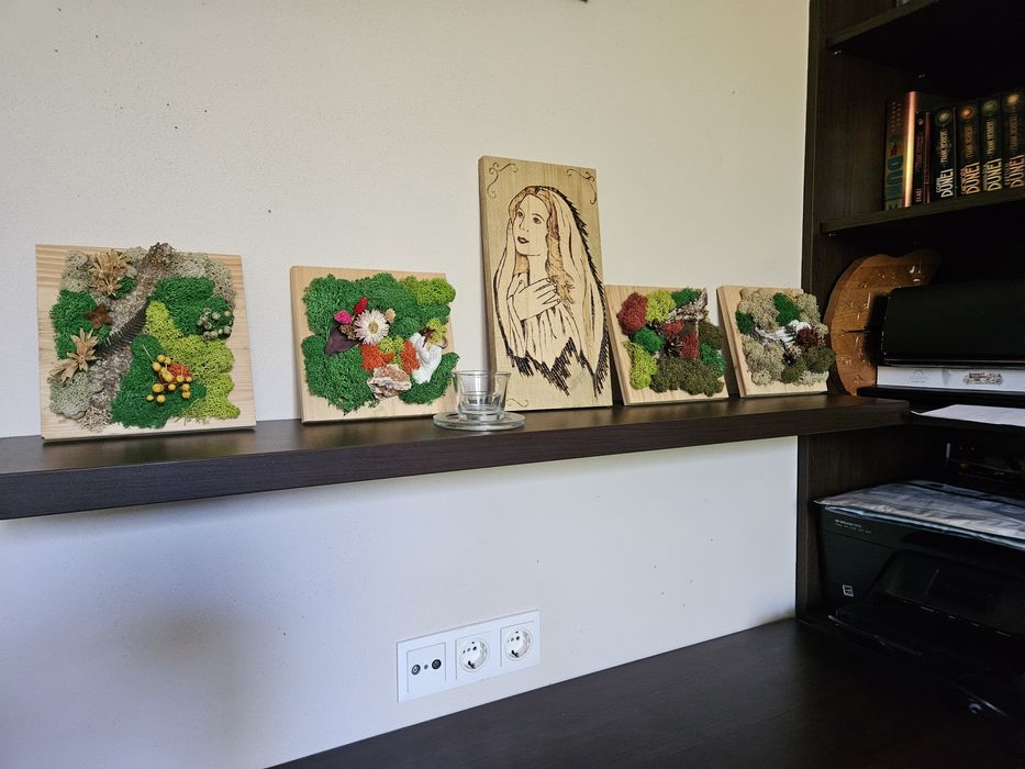 Vând bibliotecă/mobilă living, în stare f. bună,  făcută la comandă
