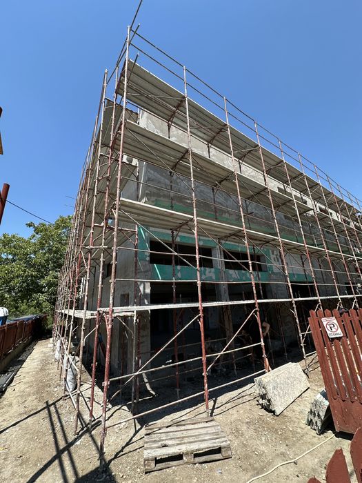 Inchiriez schela ieftin