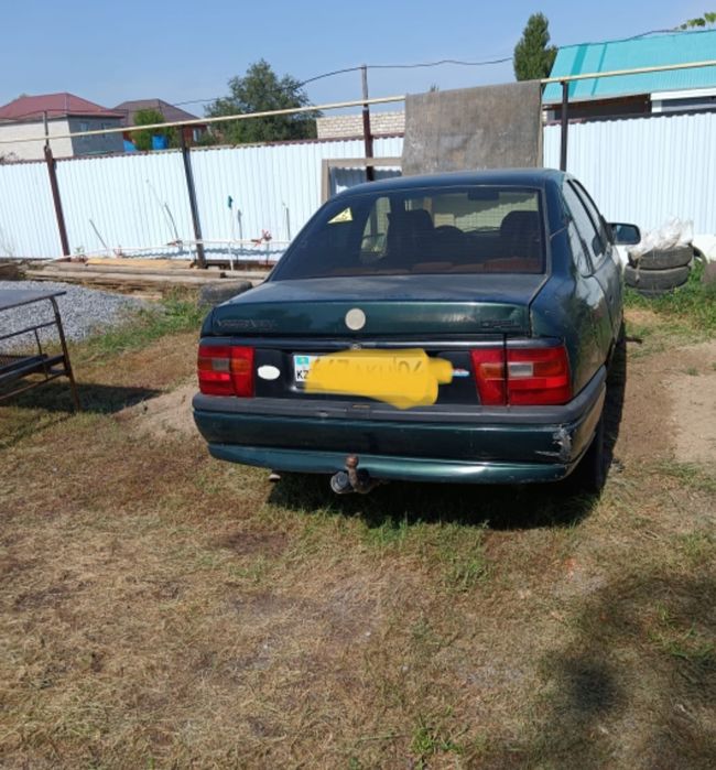 Автомобиль Опел вектра