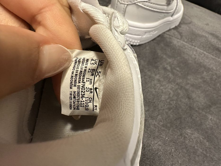 Спортни обувки Nike air force, размер 21
