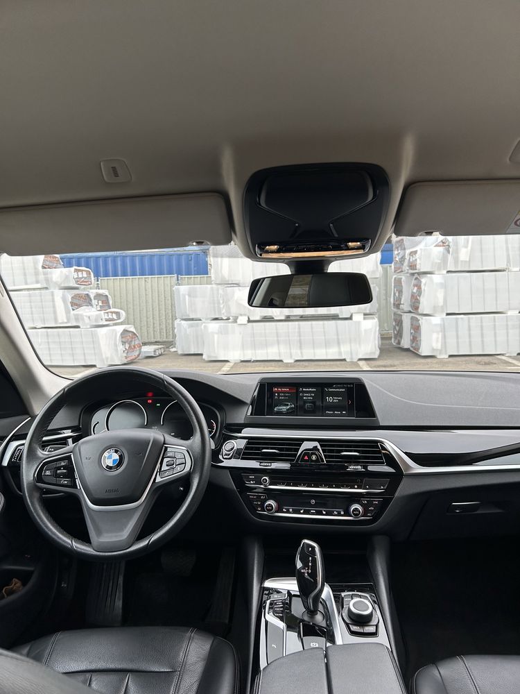 BMW Seria 5 530i xDrive 44.000 km