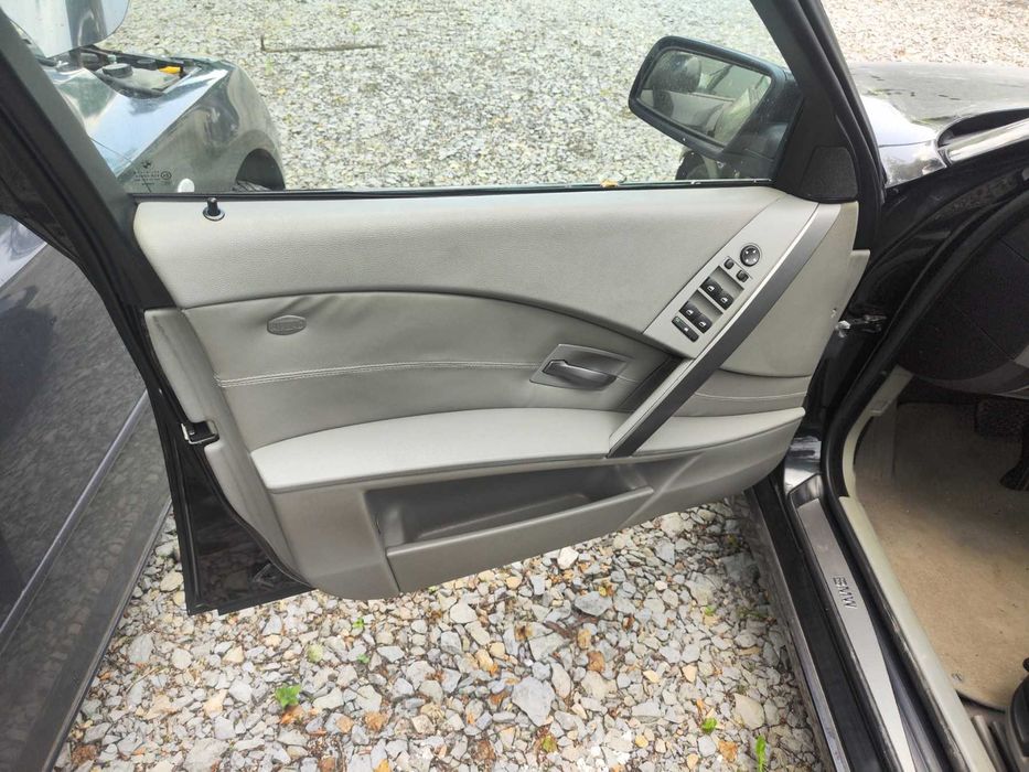 BMW E60  на части бмв е60 2.5d