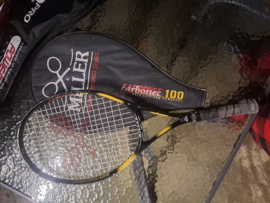 Vand rachete de tennis