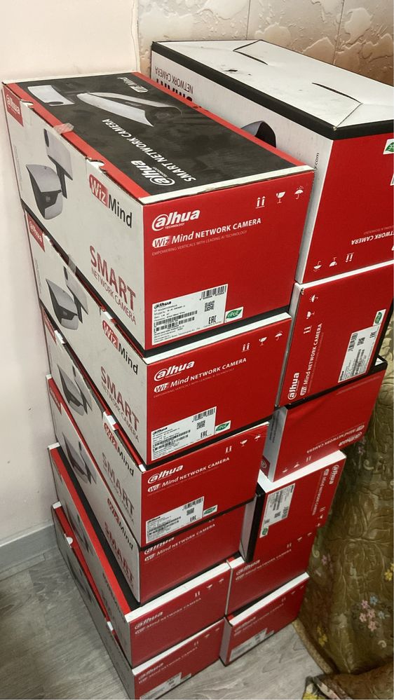 Продам камеру Dahua IPC-HFW7442HP-Z4