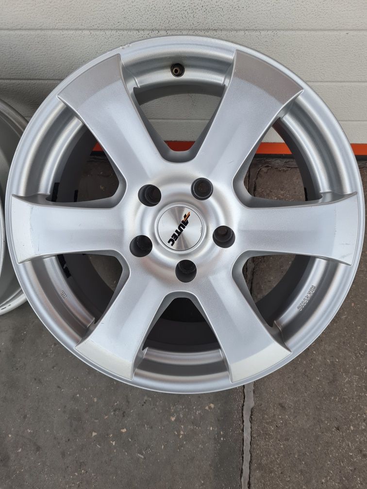 Джанти ALUTEC  за BMW E60 E39 R17 5x120 ET20 8J