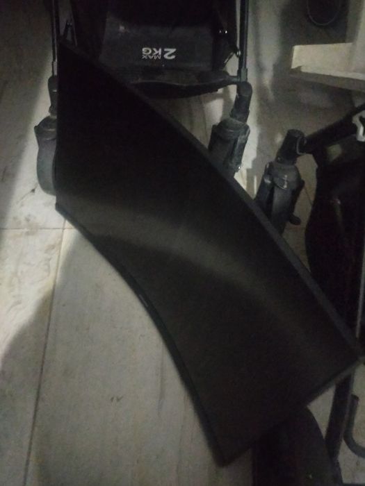 Монитор за 5000 на запчасти