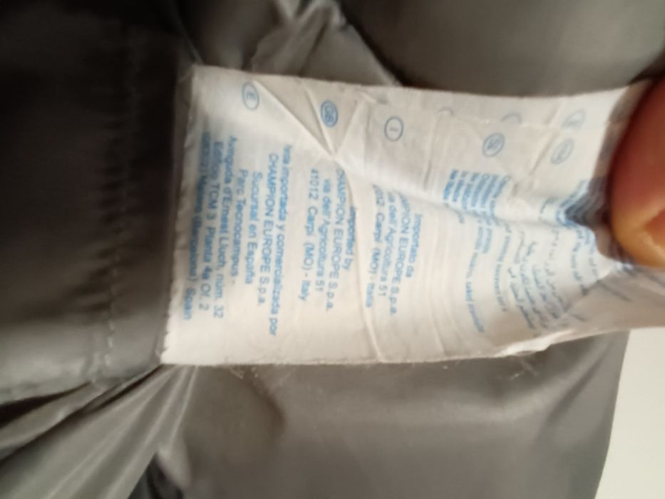 Vând Geaca groasa Champion